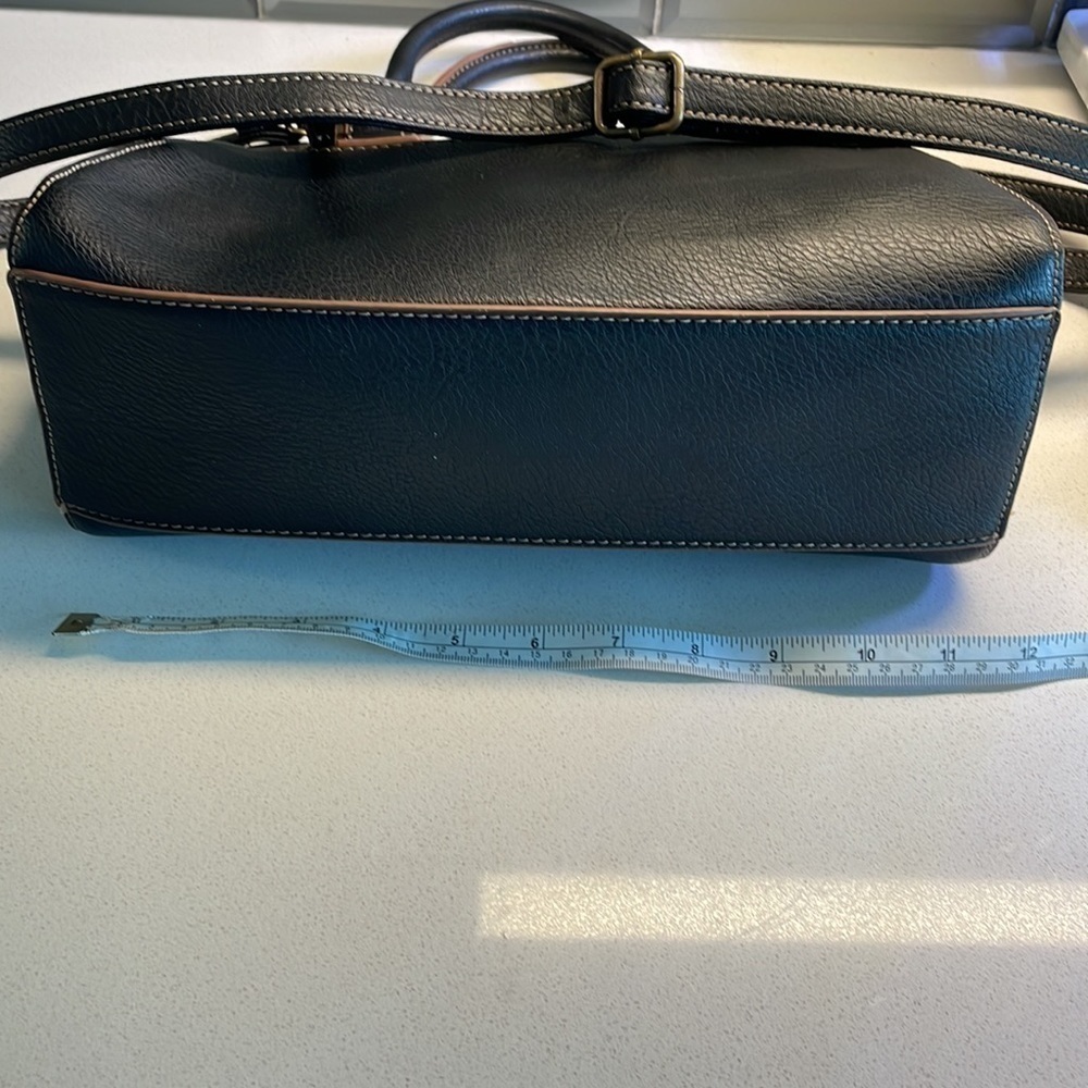 Roots Cross body bag, Faux Vegan Leather Black with Brown Trim EUC - Picture 14 of 16